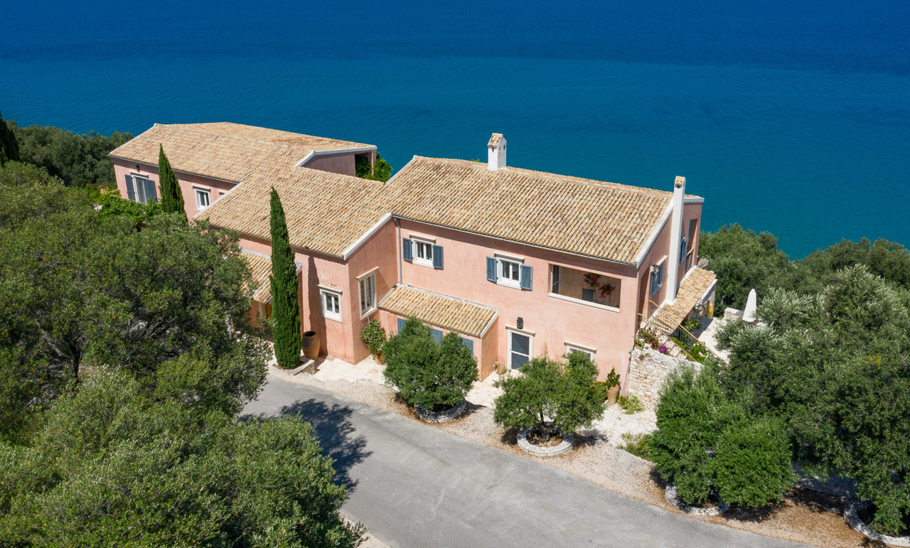 Linamia Luxury Villa located in Northeast Corfu