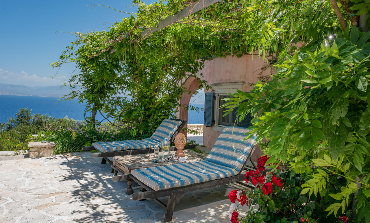 Linamia Luxury Villa located in Northeast Corfu